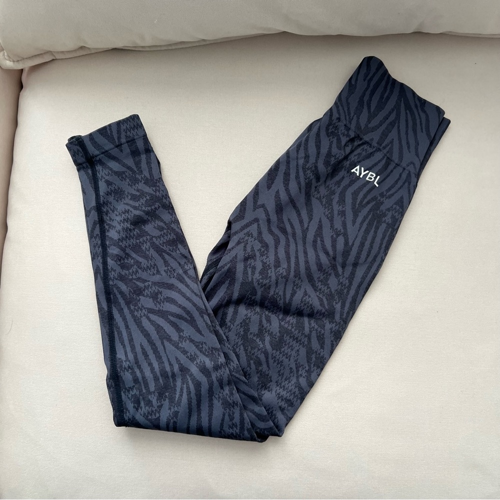 AYBL zebra leggings